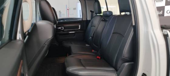 /en/city-santa-catarina/cate-car-used-car/ram-classic-2022-5-7-v8-gasoline-laramie-night-edition-cd-4x4-automatic-48491609826853888/-14