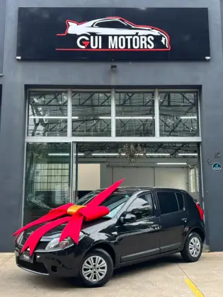 RENAULT SANDERO 1.0 EXPRESSION 16V FLEX 4P MANUAL RENAULT SANDERO 1.0 EXPRESSION 16V FLEX 4P MANUAL
