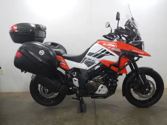 SUZUKI V-STROM 1050XT ABS SUZUKI V-STROM 1050XT ABS