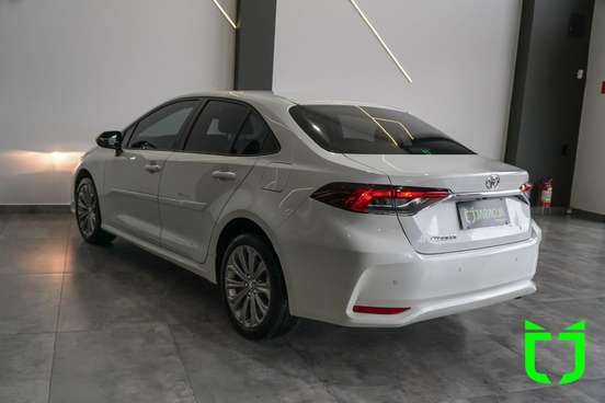 TOYOTA-COROLLA-2021
