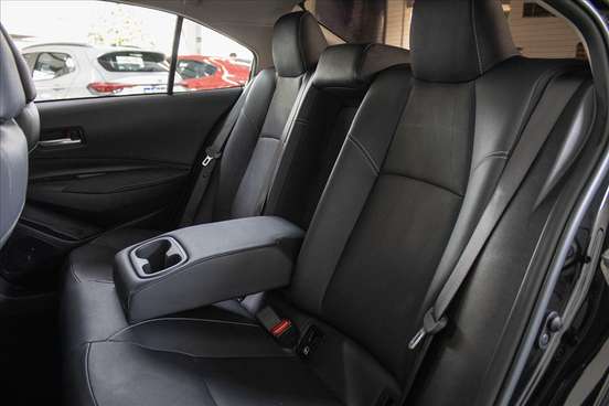TOYOTA-COROLLA-2023