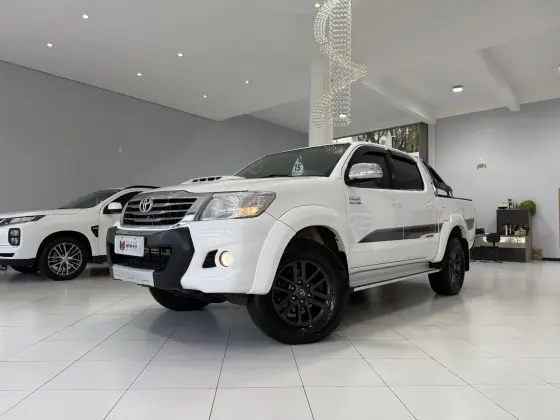 TOYOTA HILUX 3.0 SRV LIMITED EDITION 4X4 CD 16V TURBO INTERCOOLER DIESEL 4P AUTOMÁTICO