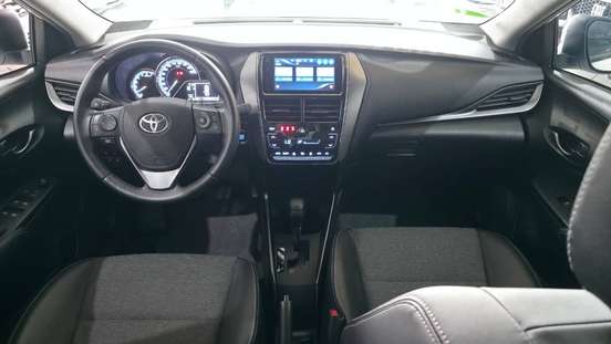 TOYOTA-YARIS-2022