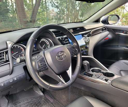 TOYOTA-CAMRY-2020