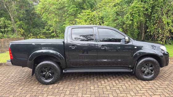 TOYOTA HILUX 2.7 SR 4X2 CD 16V GASOLINA 4P MANUAL