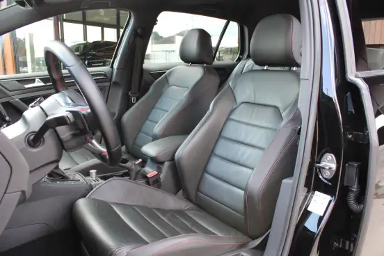 VOLKSWAGEN-GOLF-2.0 TSI GTI 16V TURBO GASOLINA 4P AUTOMÁTICO VOLKSWAGEN-GOLF-2015