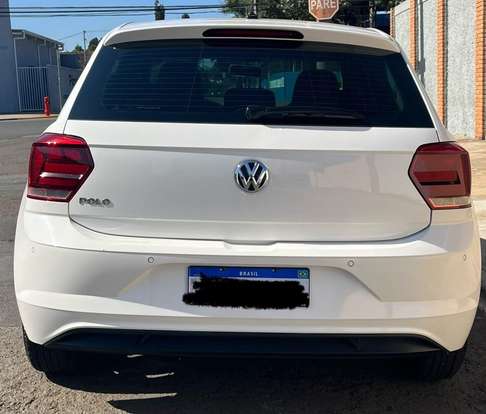 VOLKSWAGEN-POLO-2020