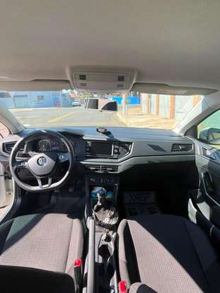 VOLKSWAGEN-POLO-2020