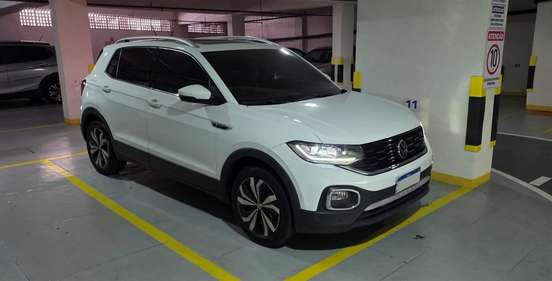 VOLKSWAGEN-T-CROSS-2021