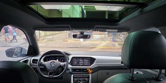 VOLKSWAGEN-T-CROSS-2021