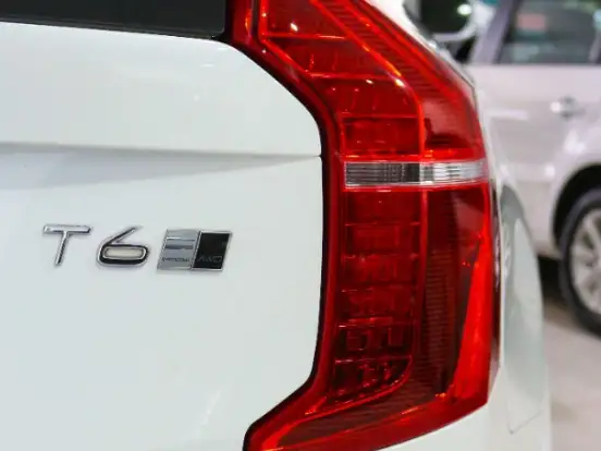 VOLVO-XC90-2.0 INSCRIPTION TURBO GASOLINA 4P 4X4 AUTOMÁTICO VOLVO-XC90-2016