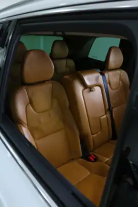 VOLVO-XC90-2016