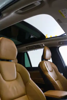 VOLVO-XC90-2016