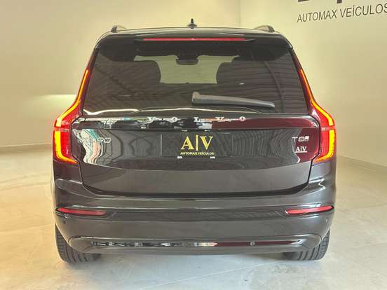 VOLVO-XC90-2025