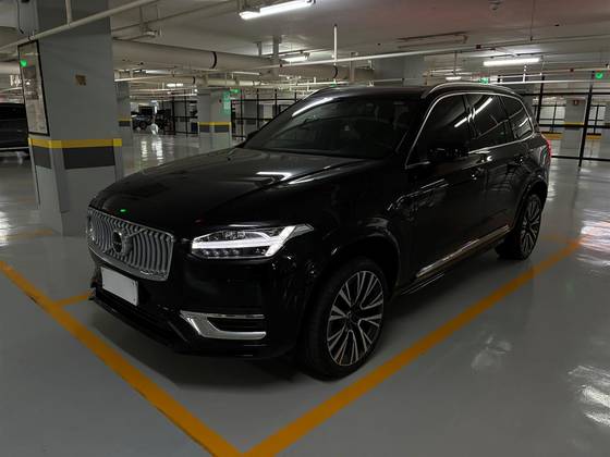 VOLVO XC90 2.0 T8 HYBRID MOMENTUM AWD GEARTRONIC