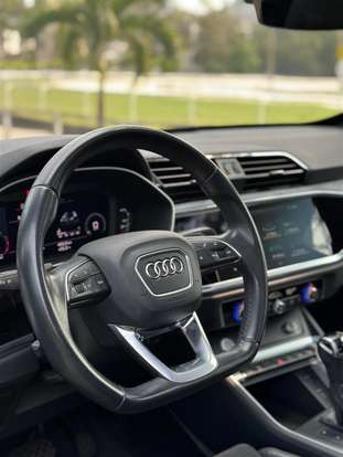 AUDI-Q3-2019