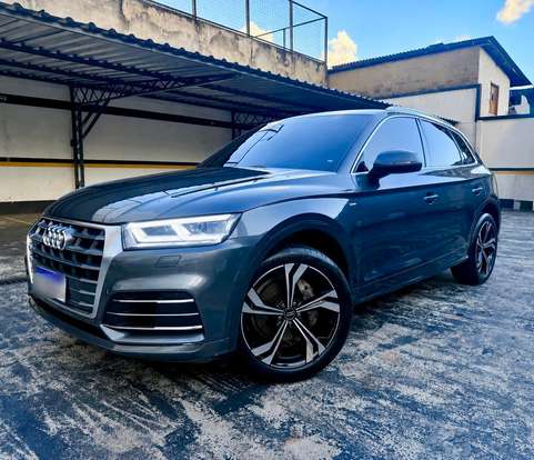 AUDI-Q5-2020