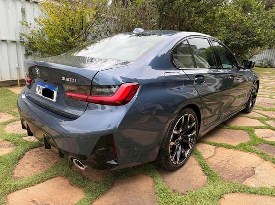 BMW-320i-2025