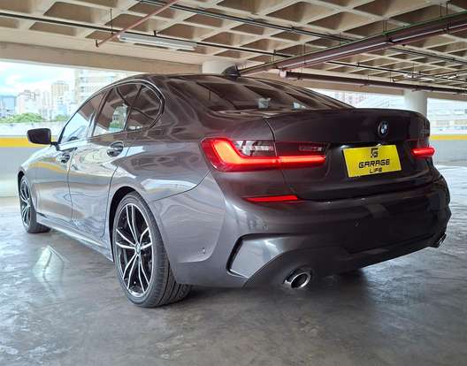 BMW-330i-2019