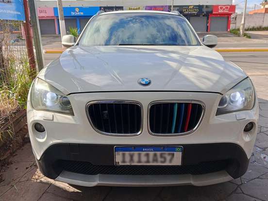 BMW-X1-2012