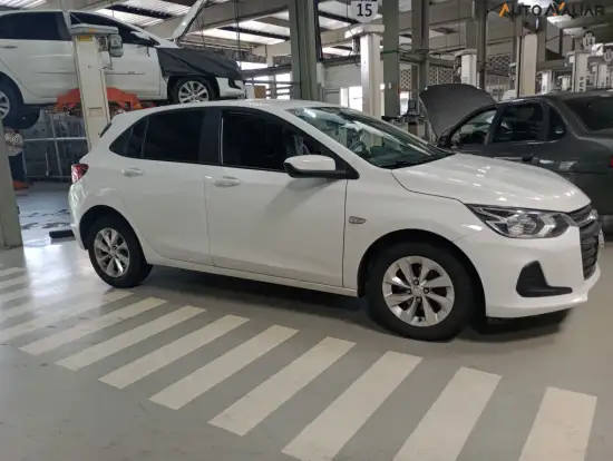 CHEVROLET-ONIX-2022