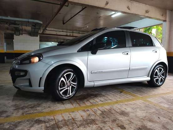 FIAT-PUNTO-2016