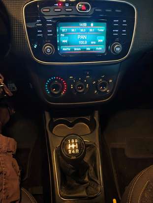 FIAT-PUNTO-2016
