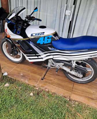 HONDA-CBR 450 SR-1990