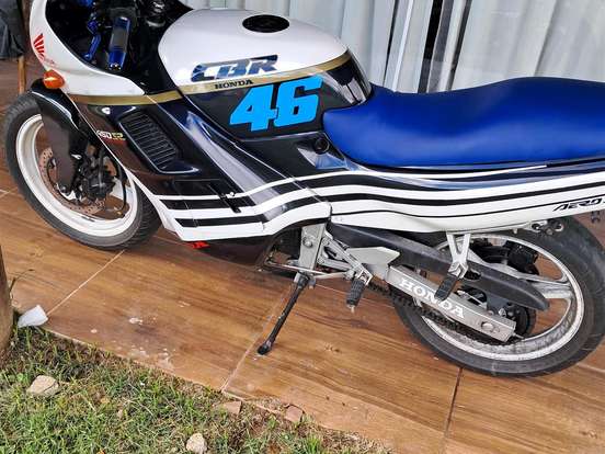 HONDA-CBR 450 SR HONDA-CBR 450 SR-1990