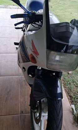HONDA-CBR 450 SR-1990