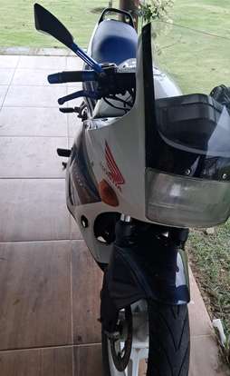 HONDA-CBR 450 SR-1990