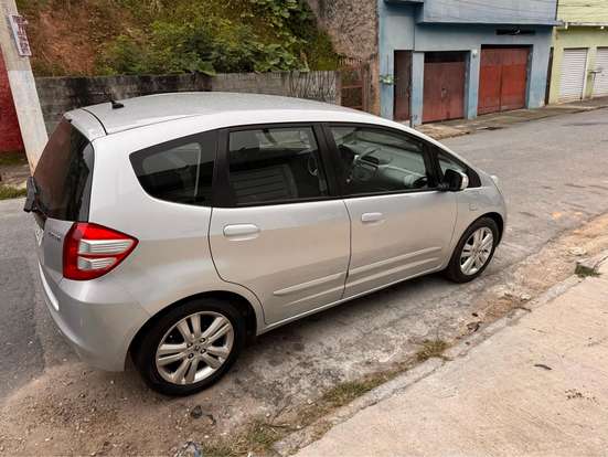 HONDA-FIT-2011