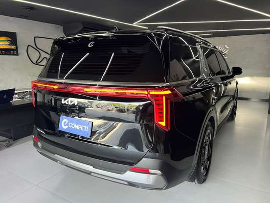 KIA-CARNIVAL-2024