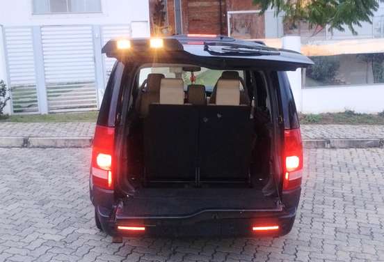LAND ROVER-DISCOVERY-2005