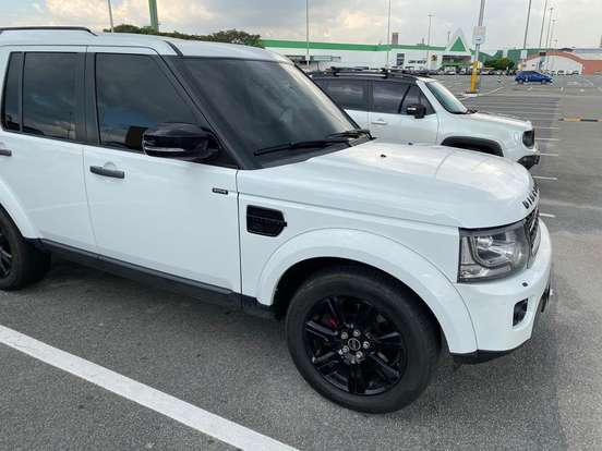 LAND ROVER-DISCOVERY 4-2014