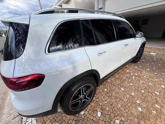 MERCEDES-BENZ-GLB 200-2021