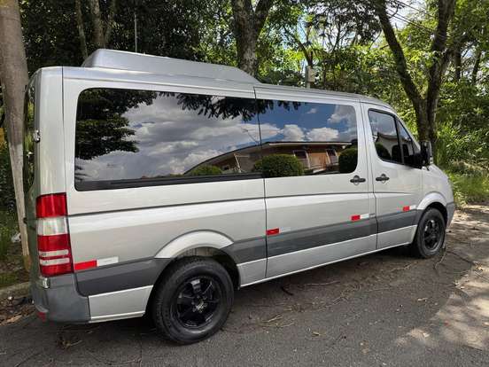 MERCEDES-BENZ-SPRINTER-2.2 415 CDI VAN 16 LUGARES TETO BAIXO 16V BI-TURBO DIESEL MANUAL MERCEDES-BENZ-SPRINTER-2013
