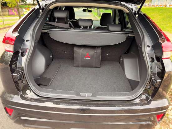 MITSUBISHI-ECLIPSE CROSS-1.5 MIVEC TURBO GASOLINA HPE CVT MITSUBISHI-ECLIPSE CROSS-2025