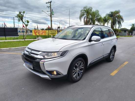 MITSUBISHI-OUTLANDER-2.0 16V GASOLINA 4P AUTOMÁTICO MITSUBISHI-OUTLANDER-2015