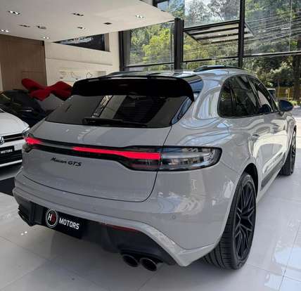 PORSCHE-MACAN-2024