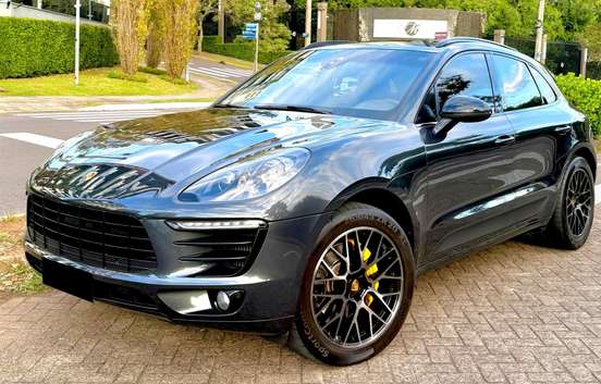 PORSCHE-MACAN-2017