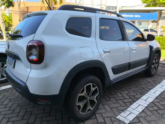 RENAULT-DUSTER-2021