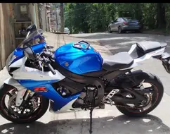 SUZUKI GSX-R750 SUZUKI GSX-R750