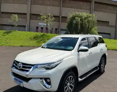 TOYOTA HILUX SW4 2.8 SRX 4X4 16V TURBO INTERCOOLER DIESEL 4P AUTOMÁTICO TOYOTA HILUX SW4 2.8 SRX 4X4 16V TURBO INTERCOOLER DIESEL 4P AUTOMÁTICO