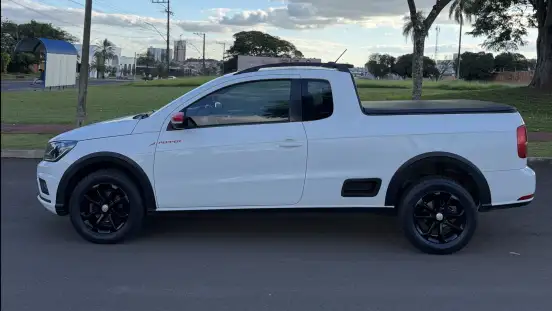VOLKSWAGEN-SAVEIRO-2017