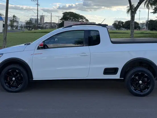 VOLKSWAGEN-SAVEIRO-1.6 MSI PEPPER CE 8V FLEX 2P MANUAL VOLKSWAGEN-SAVEIRO-2017