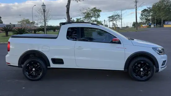 VOLKSWAGEN-SAVEIRO-2017