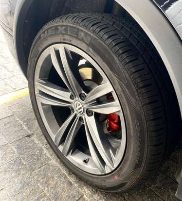 VOLKSWAGEN-TIGUAN-2021