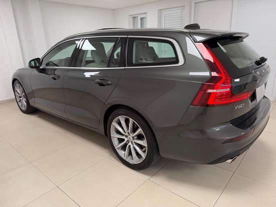 VOLVO-V60-2019
