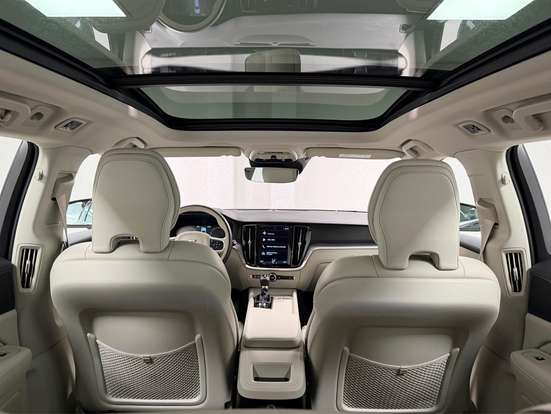VOLVO-V60-2019